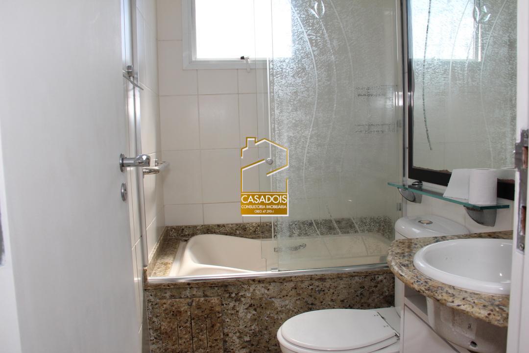 Apartamento para alugar com 2 quartos, 74m² - Foto 13