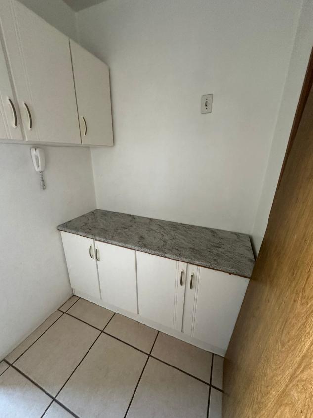 Apartamento à venda com 3 quartos, 83m² - Foto 9