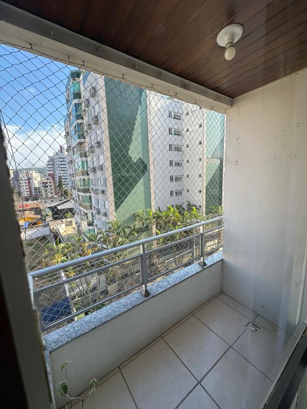 Apartamento à venda com 3 quartos, 83m² - Foto 1