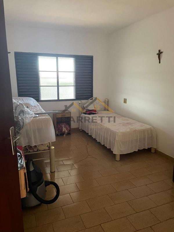 Chácara à venda com 3 quartos, 1545m² - Foto 11
