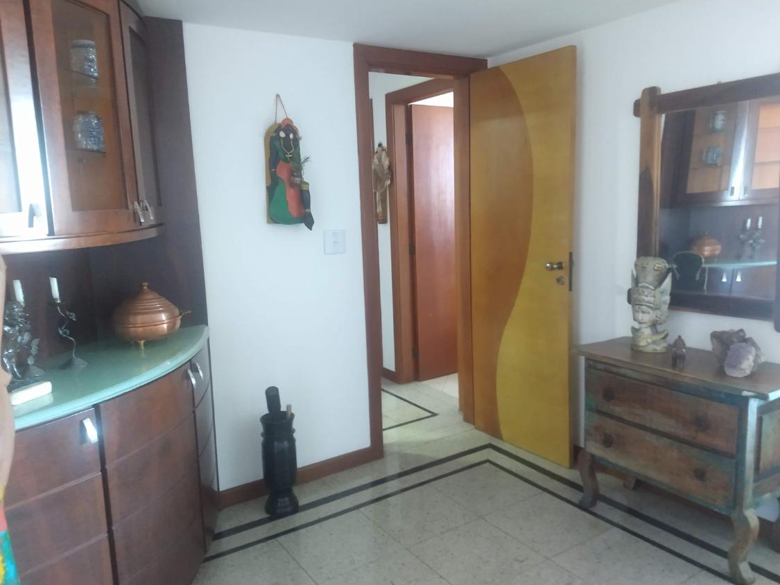 Apartamento à venda com 3 quartos, 165m² - Foto 7