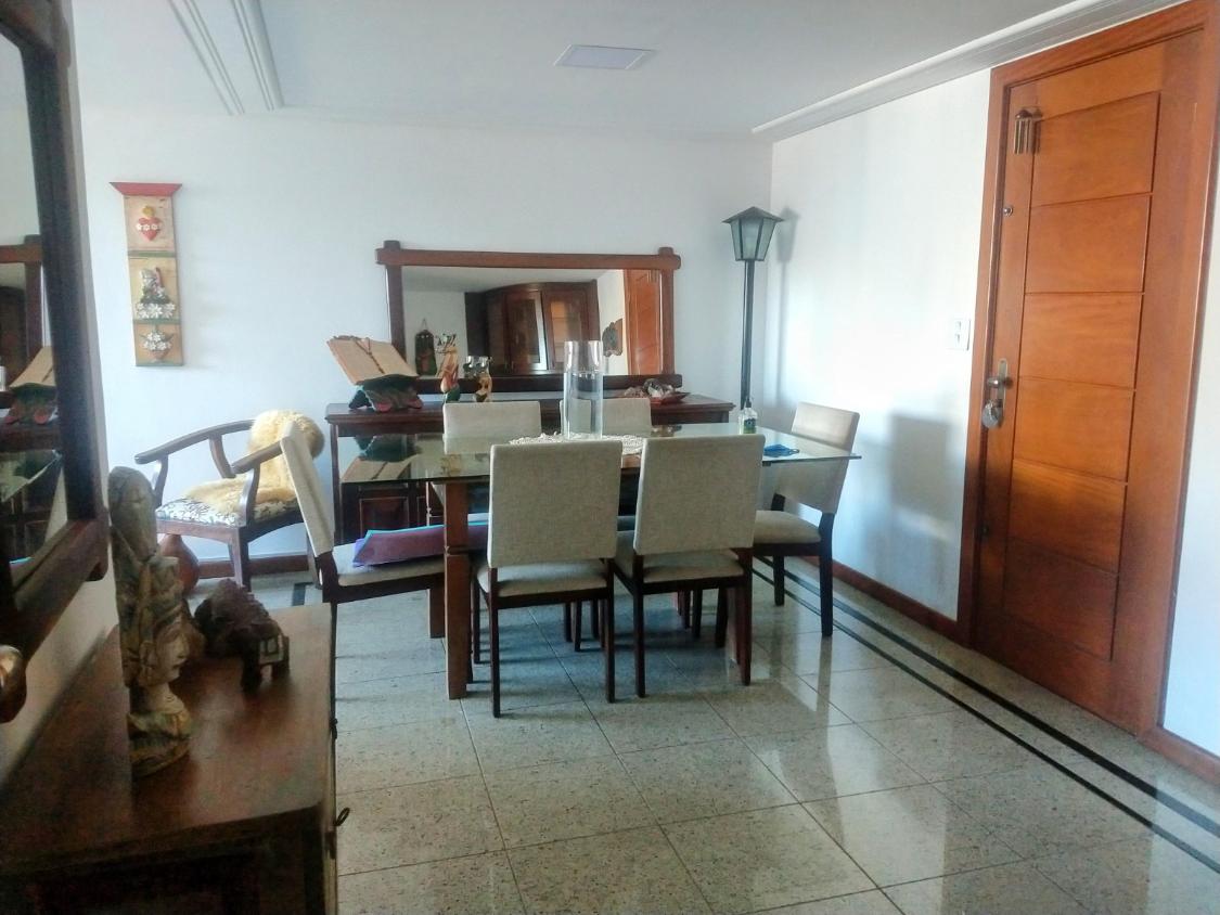 Apartamento à venda com 3 quartos, 165m² - Foto 4