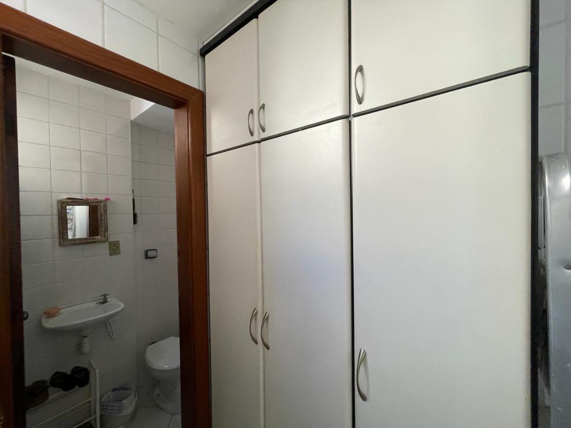 Apartamento à venda com 3 quartos, 165m² - Foto 12