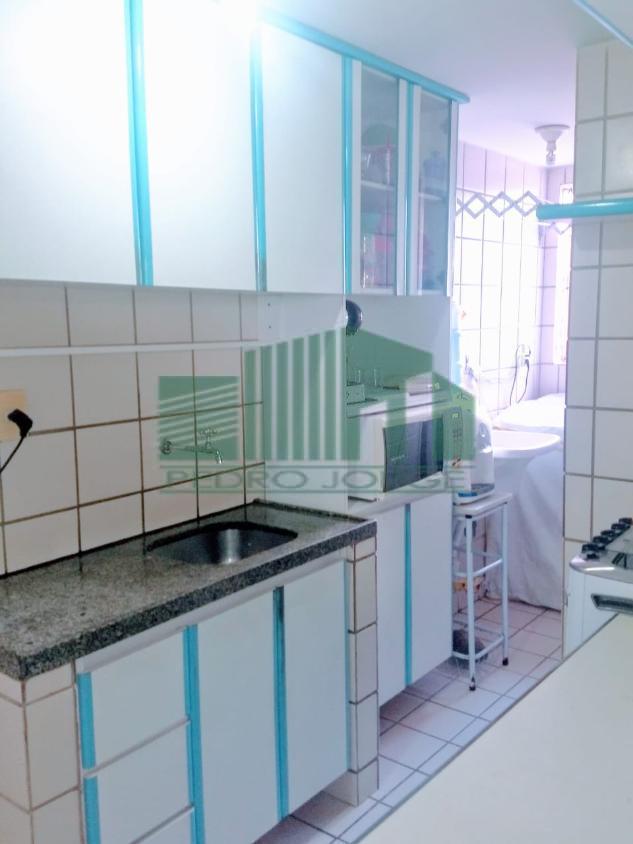 Apartamento à venda com 2 quartos, 50m² - Foto 3