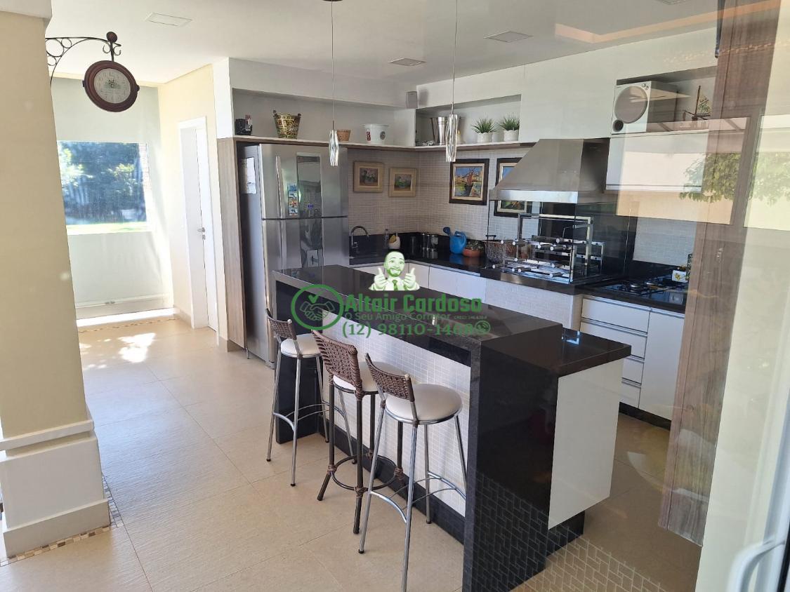 Casa à venda com 4 quartos, 400m² - Foto 15