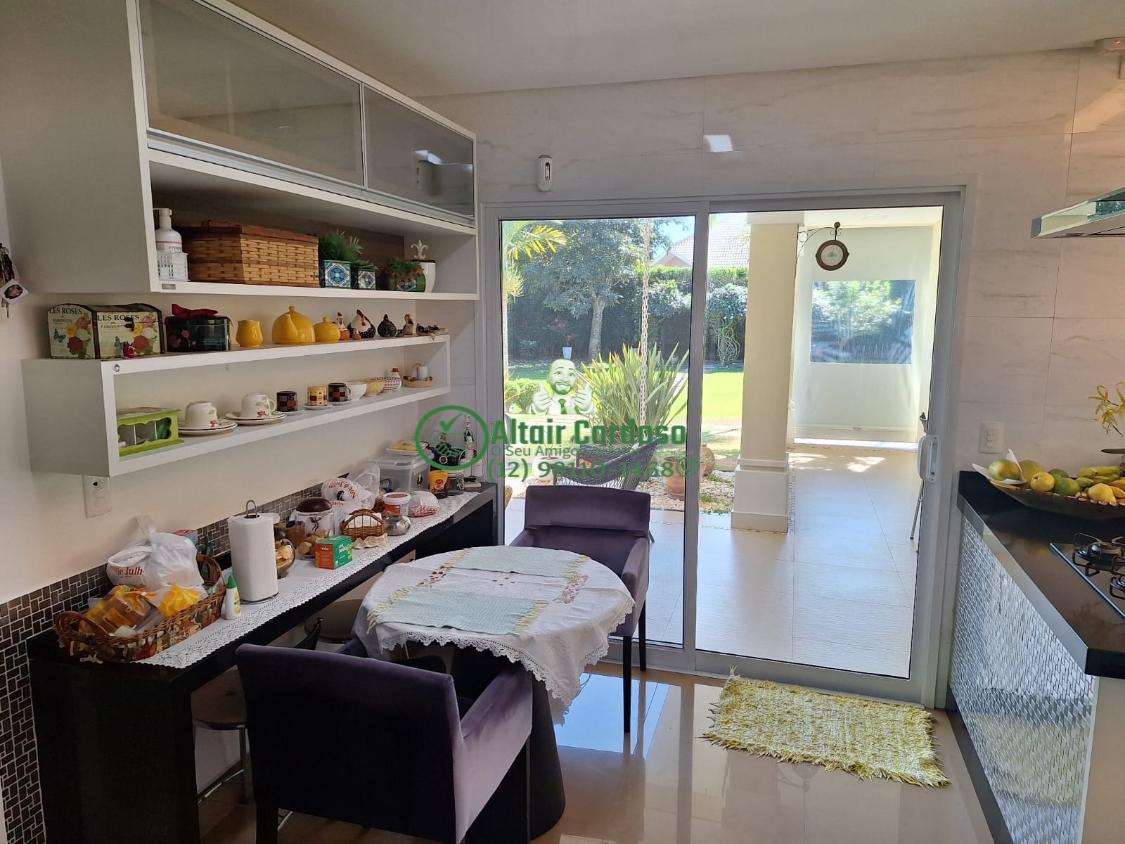 Casa à venda com 4 quartos, 400m² - Foto 16