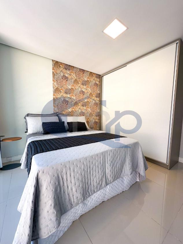 Apartamento à venda com 3 quartos, 202m² - Foto 3