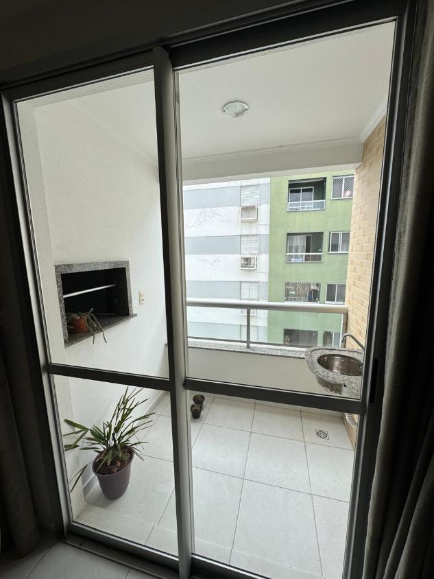 Apartamento à venda com 2 quartos, 67m² - Foto 27