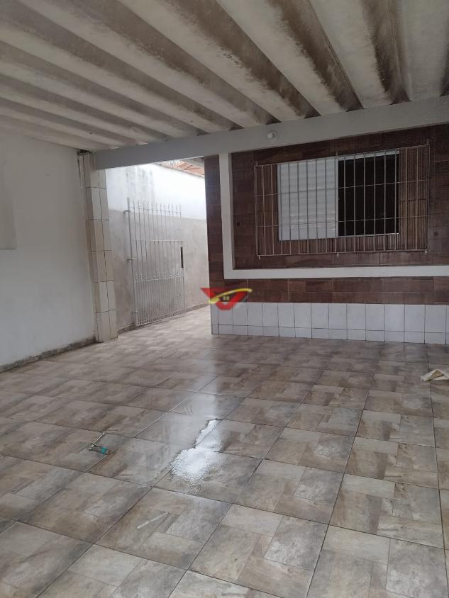 Casa à venda com 2 quartos, 90m² - Foto 1