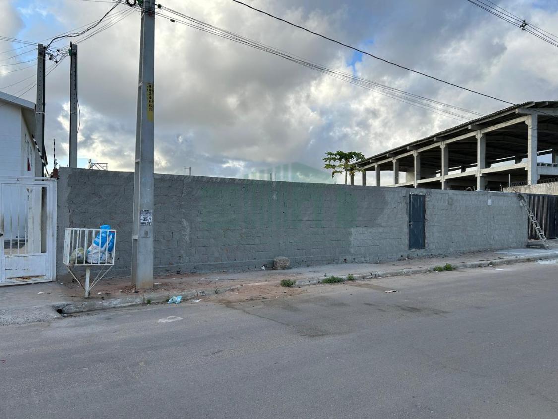 Loteamento e Condomínio, 637 m² - Foto 1