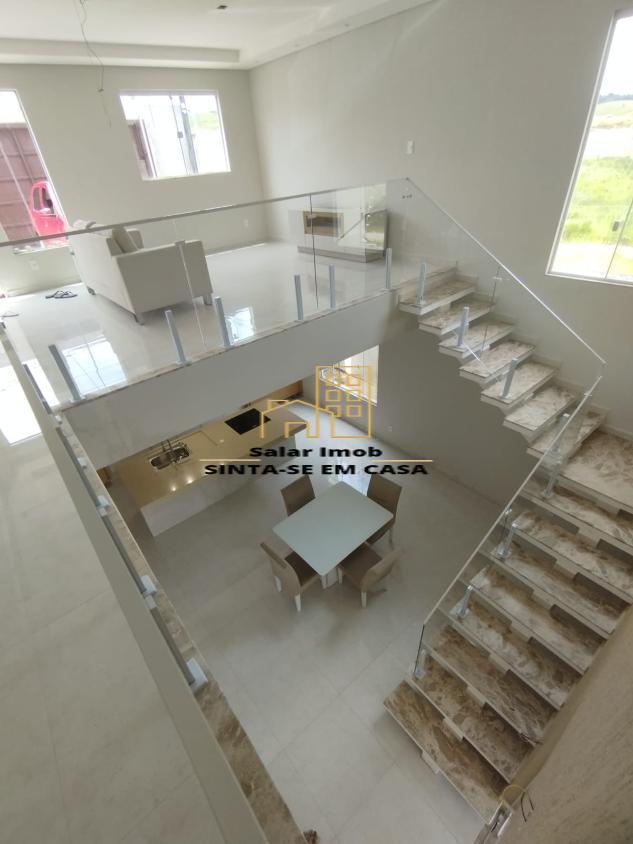 Casa à venda com 2 quartos, 177m² - Foto 1