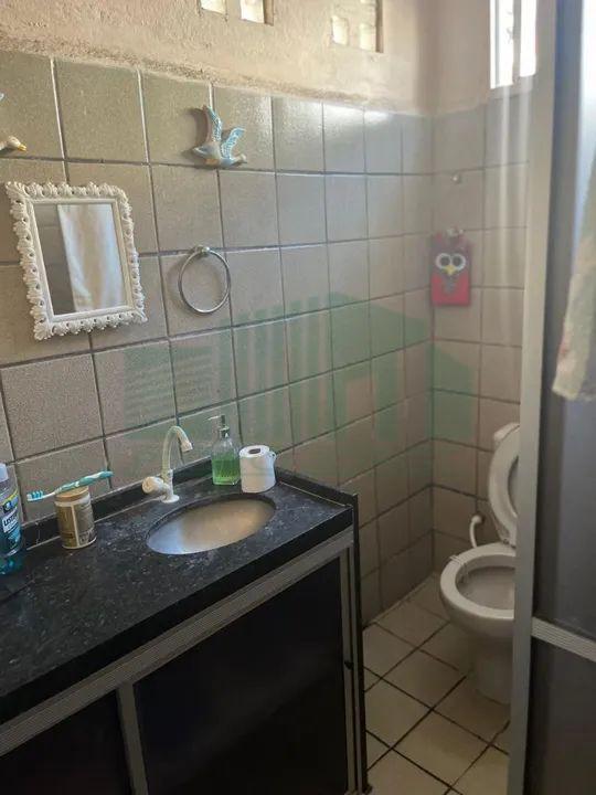 Casa à venda com 3 quartos, 73m² - Foto 11