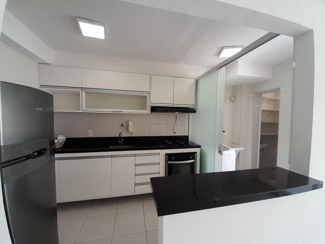 Apartamento para alugar com 2 quartos, 70m² - Foto 9