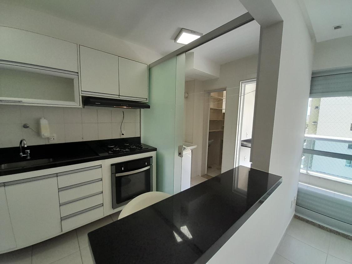 Apartamento para alugar com 2 quartos, 70m² - Foto 10