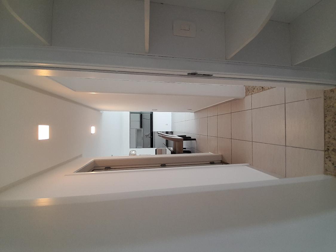 Apartamento para alugar com 2 quartos, 70m² - Foto 16