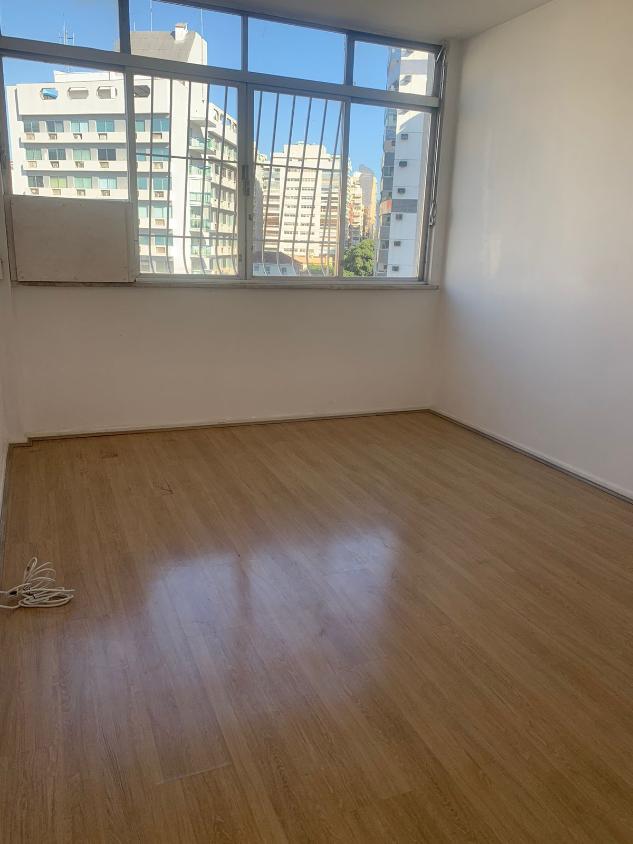 Apartamento à venda com 3 quartos, 110m² - Foto 1