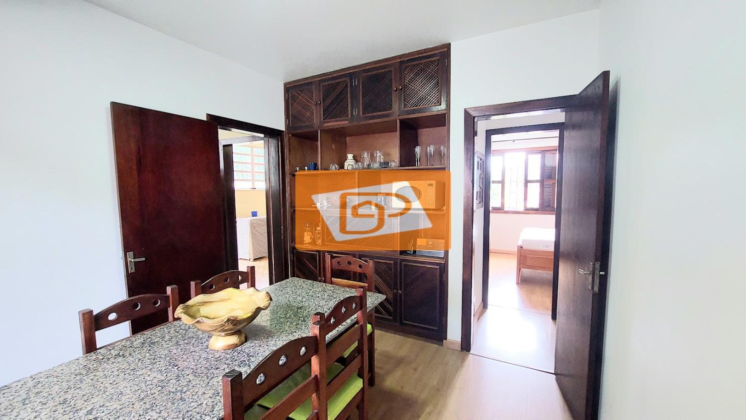 Casa à venda com 4 quartos, 274m² - Foto 14