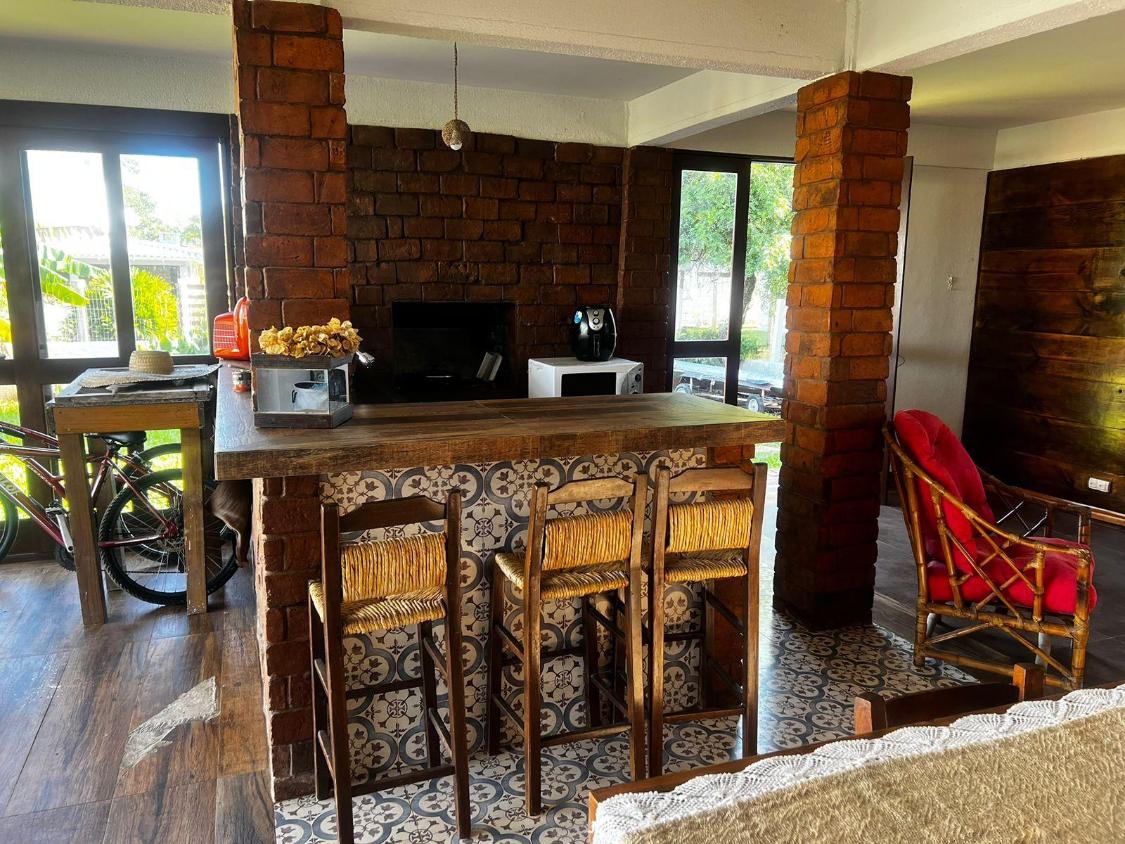 Casa de Condomínio à venda com 3 quartos, 258m² - Foto 2