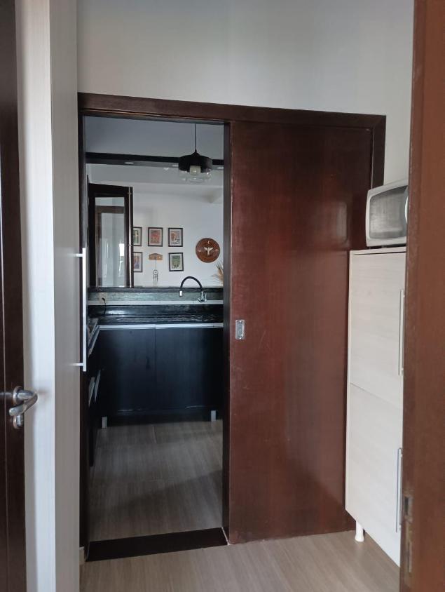 Casa de Condomínio à venda com 3 quartos, 258m² - Foto 3