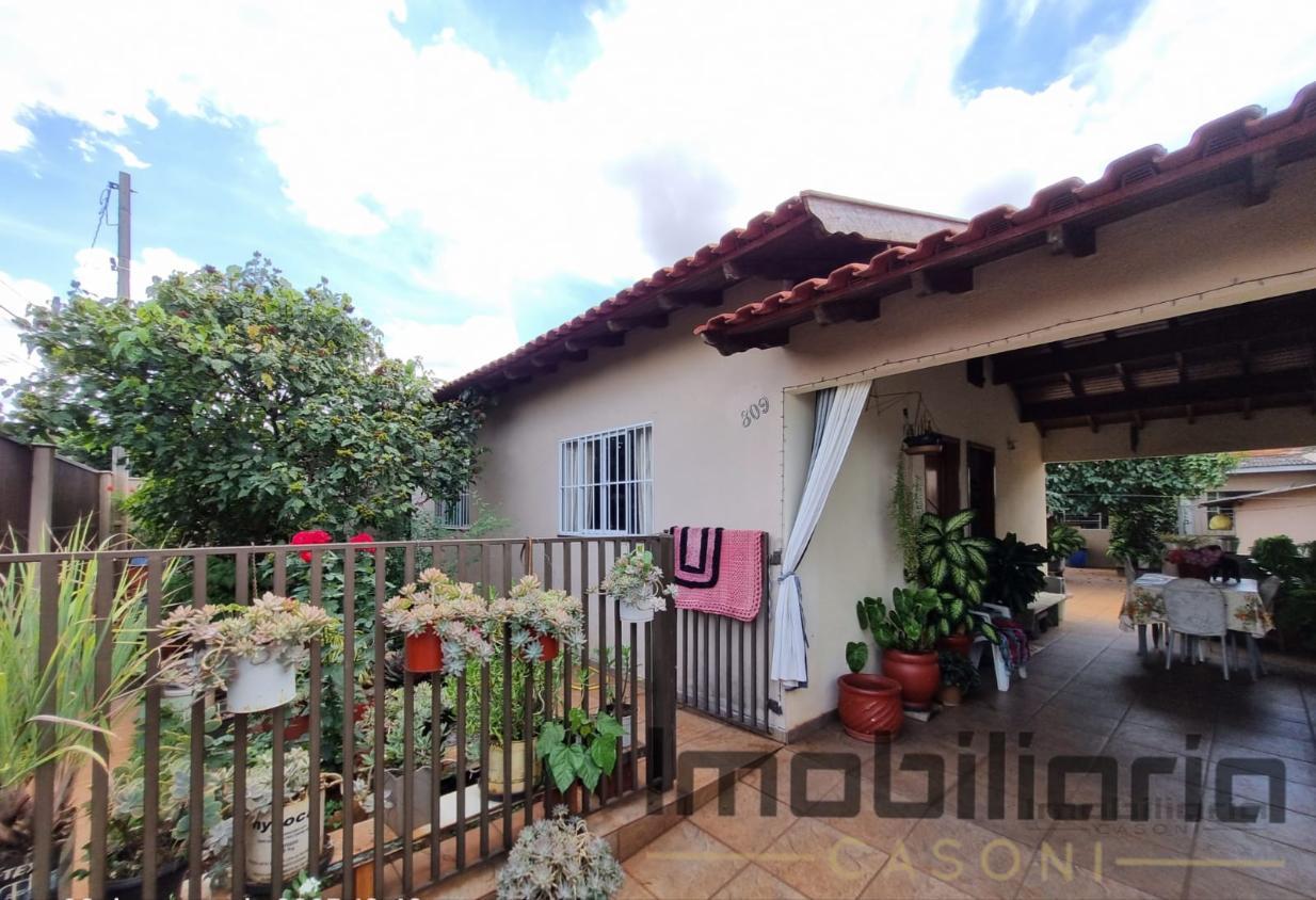 Casa à venda com 2 quartos, 300m² - Foto 12