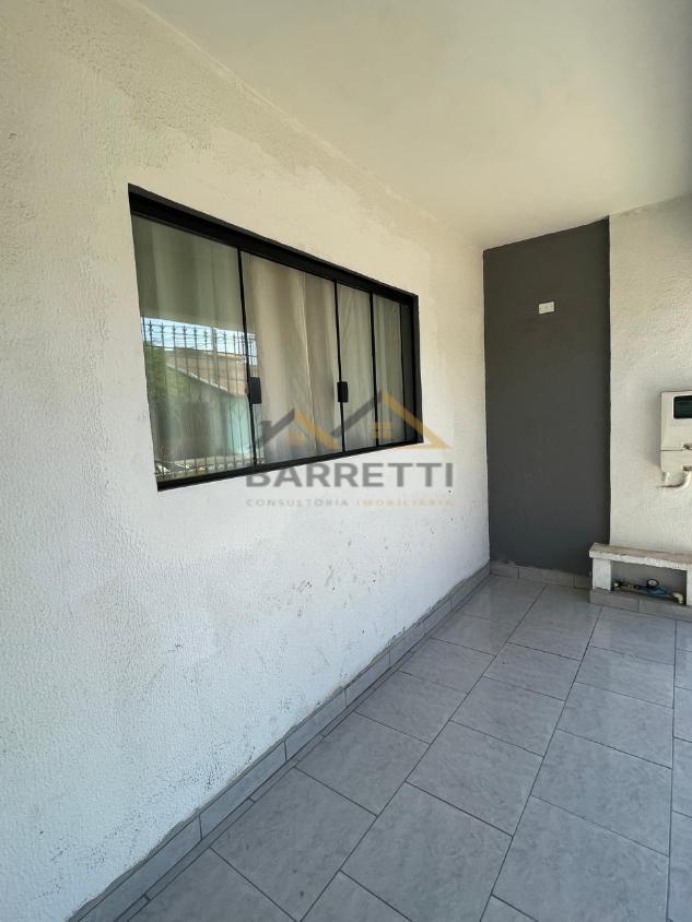 Casa à venda com 2 quartos, 89m² - Foto 1