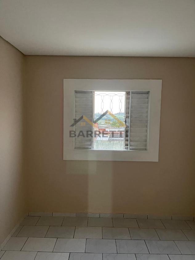 Casa à venda com 2 quartos, 89m² - Foto 4
