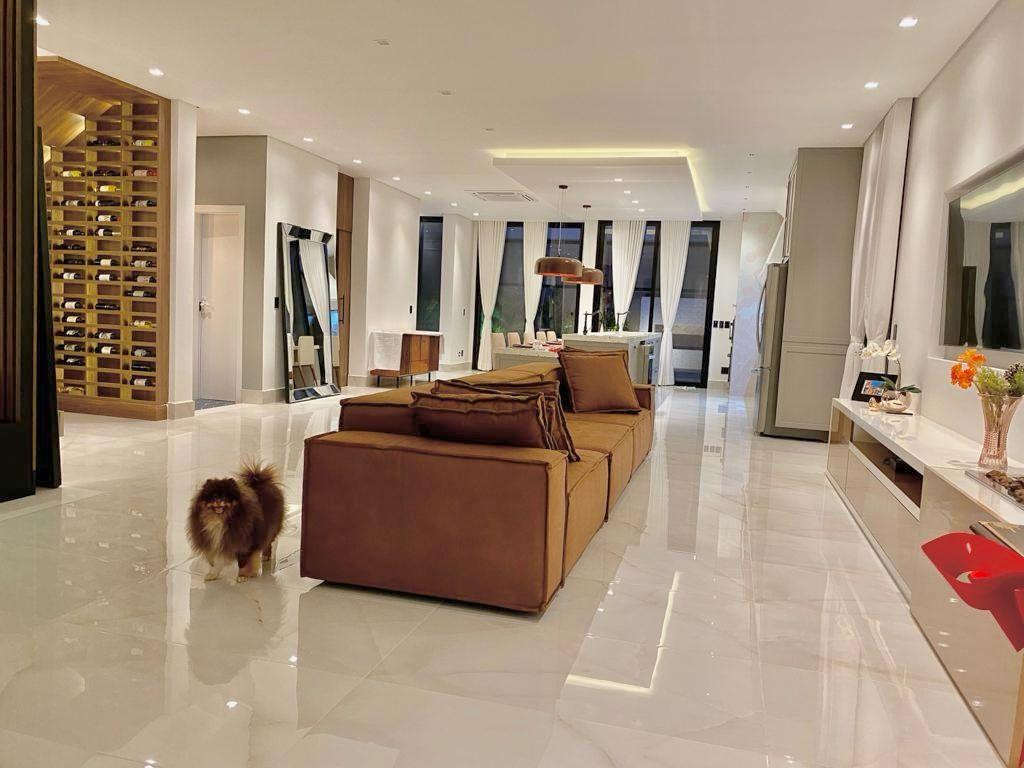 Casa de Condomínio à venda com 4 quartos, 360m² - Foto 21
