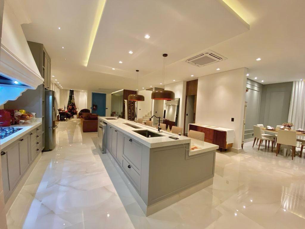 Casa de Condomínio à venda com 4 quartos, 360m² - Foto 24