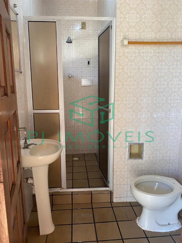Casa à venda com 3 quartos, 460m² - Foto 9
