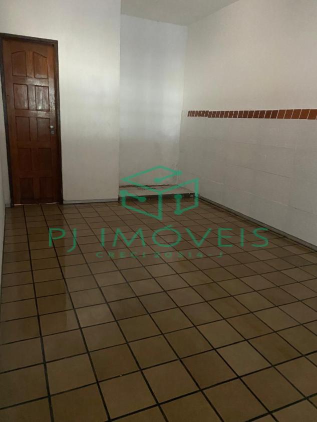 Casa à venda com 3 quartos, 460m² - Foto 8