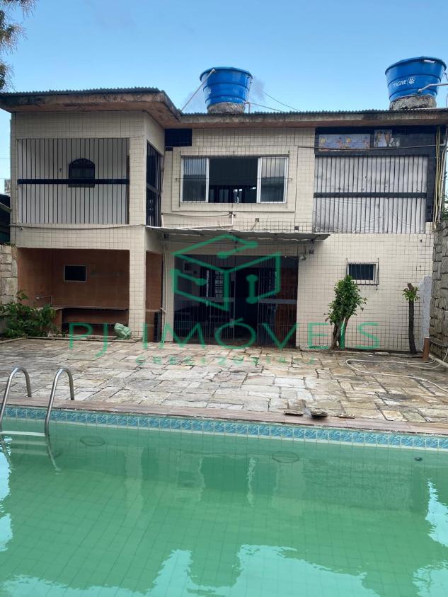 Casa à venda com 3 quartos, 460m² - Foto 1
