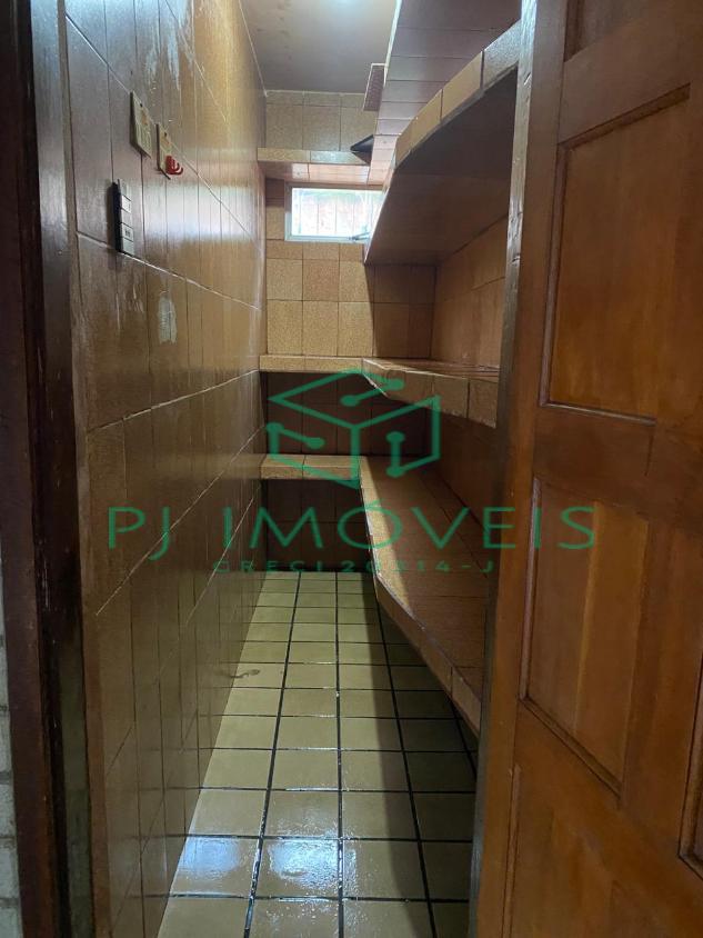 Casa à venda com 3 quartos, 460m² - Foto 14