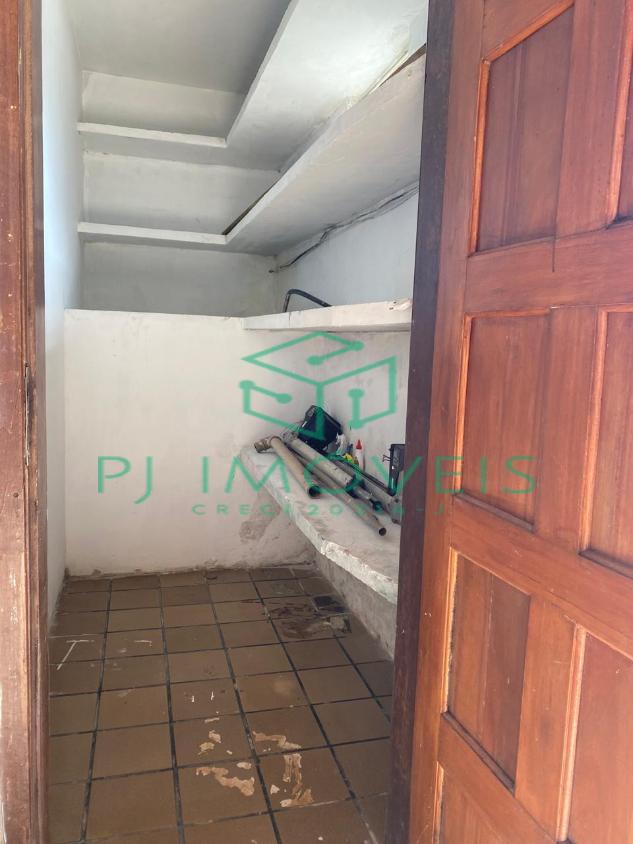 Casa à venda com 3 quartos, 460m² - Foto 15