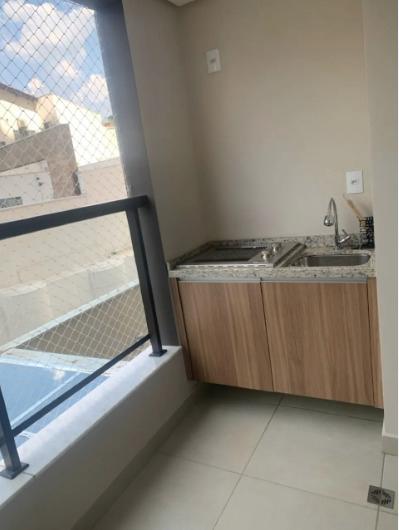 Apartamento à venda com 2 quartos, 62m² - Foto 2