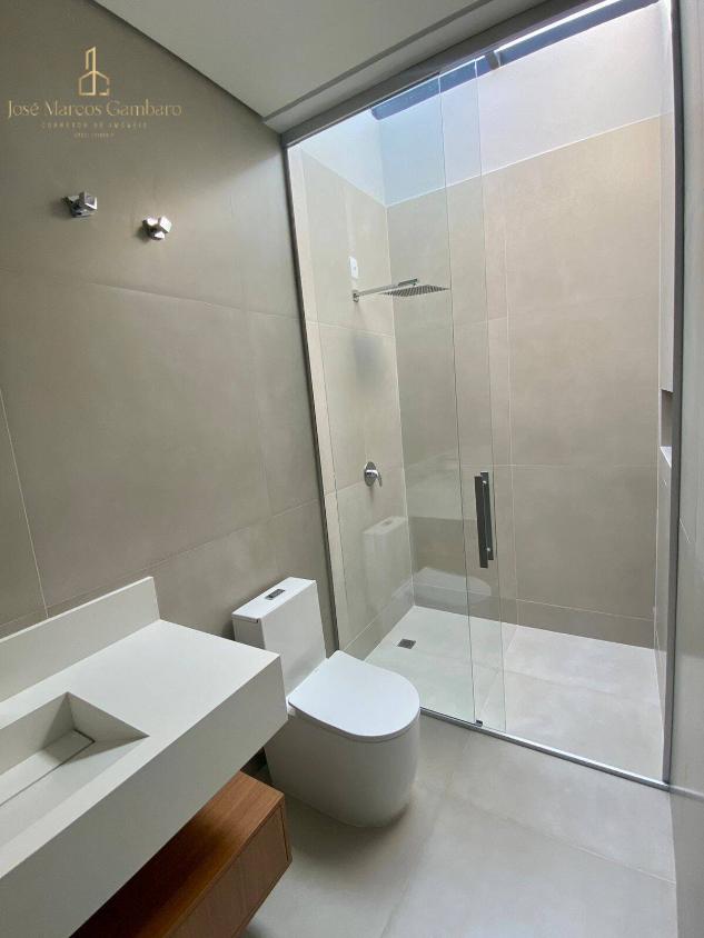Casa de Condomínio à venda com 4 quartos, 355m² - Foto 4