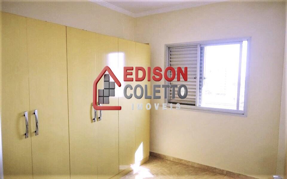 Apartamento à venda com 3 quartos, 74m² - Foto 17