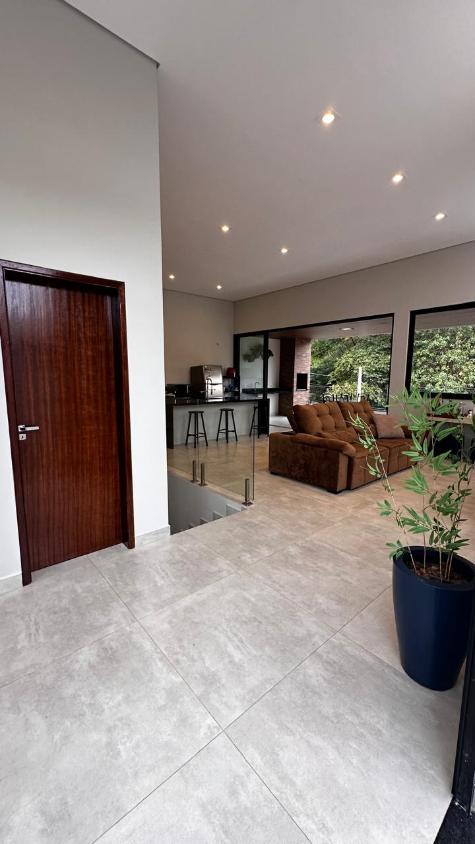 Casa de Condomínio à venda com 3 quartos, 243m² - Foto 5
