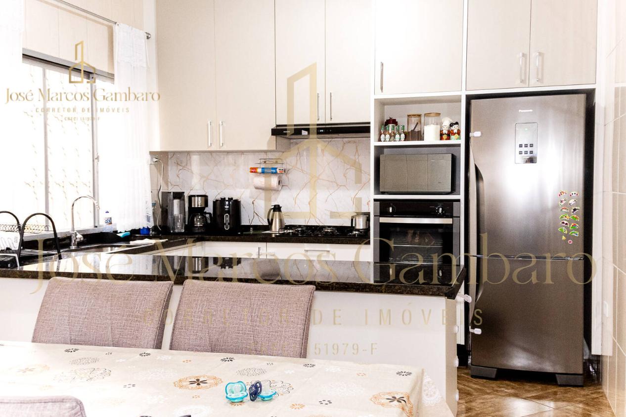 Casa à venda com 3 quartos, 180m² - Foto 26