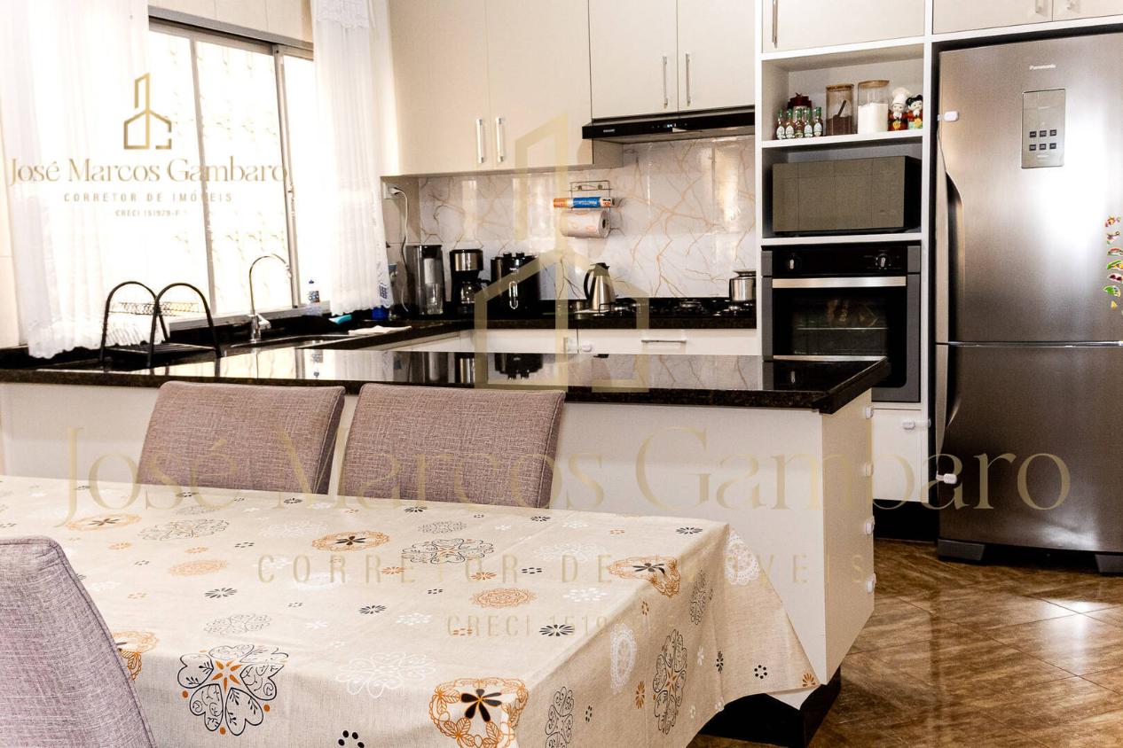 Casa à venda com 3 quartos, 180m² - Foto 29
