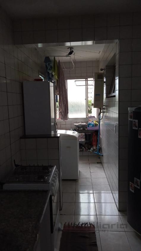 Apartamento à venda com 3 quartos - Foto 6