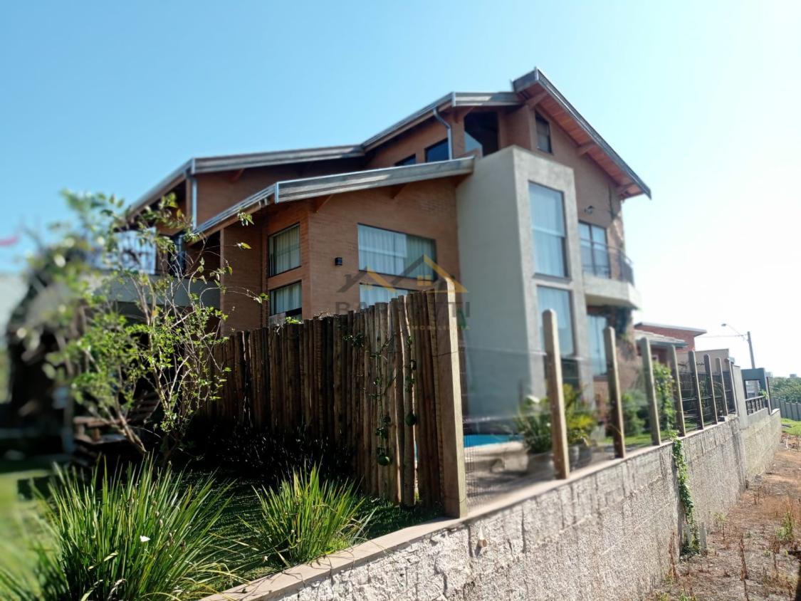 Casa de Condomínio à venda com 4 quartos, 260m² - Foto 3