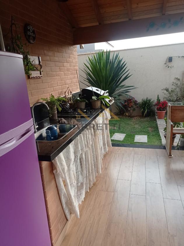 Casa de Condomínio à venda com 4 quartos, 260m² - Foto 14