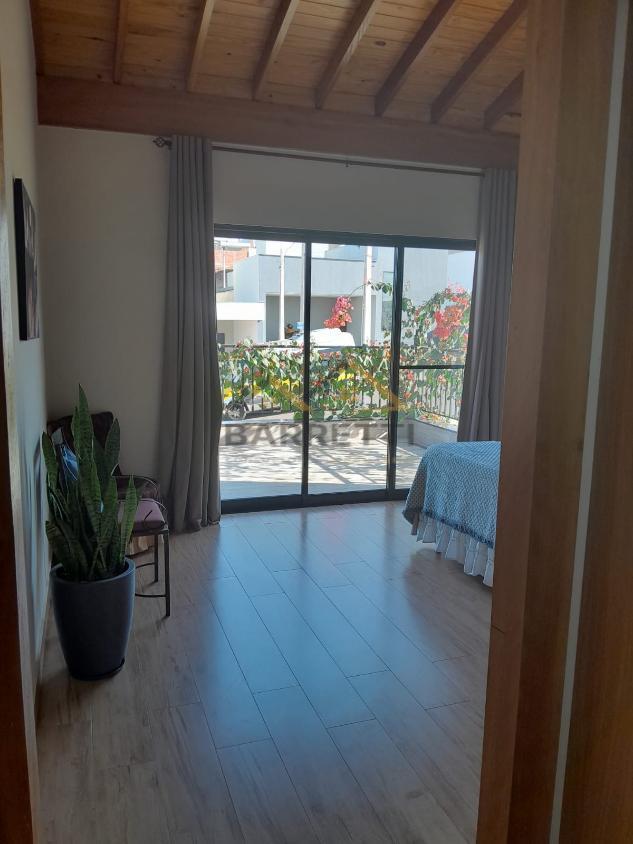 Casa de Condomínio à venda com 4 quartos, 260m² - Foto 18