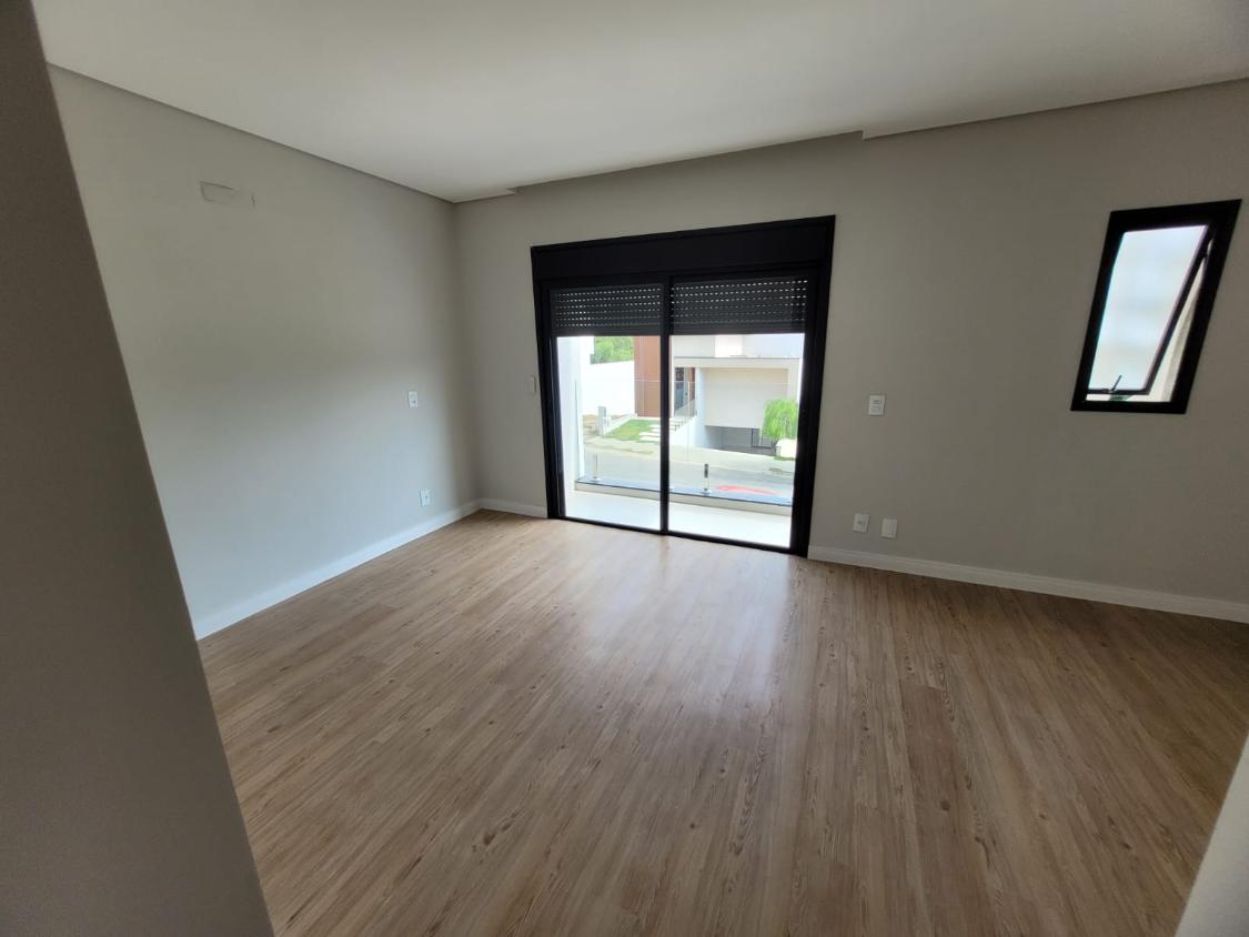 Casa de Condomínio à venda com 3 quartos, 205m² - Foto 3