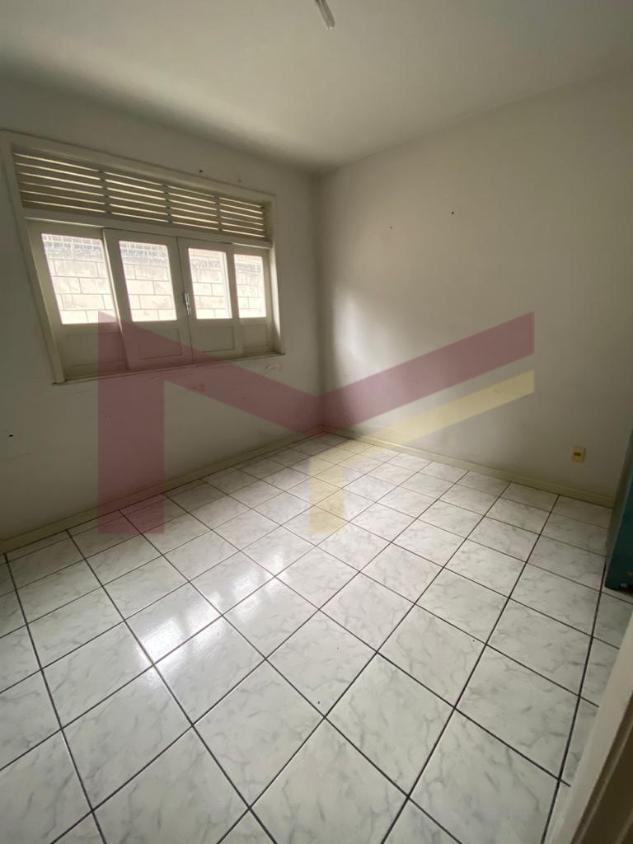 Casa à venda com 3 quartos, 150m² - Foto 11