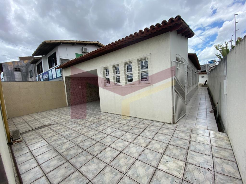 Casa à venda com 3 quartos, 150m² - Foto 2