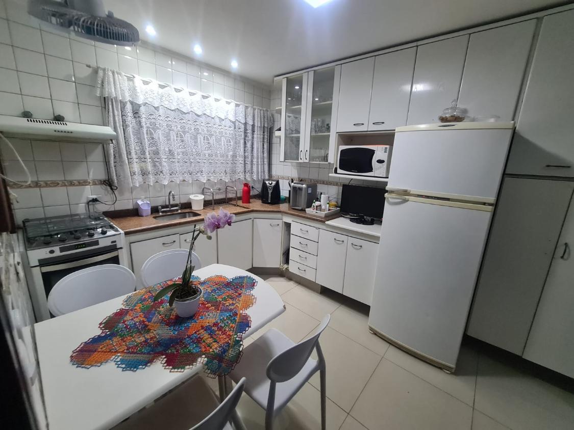 Casa de Condomínio à venda com 3 quartos, 200m² - Foto 12