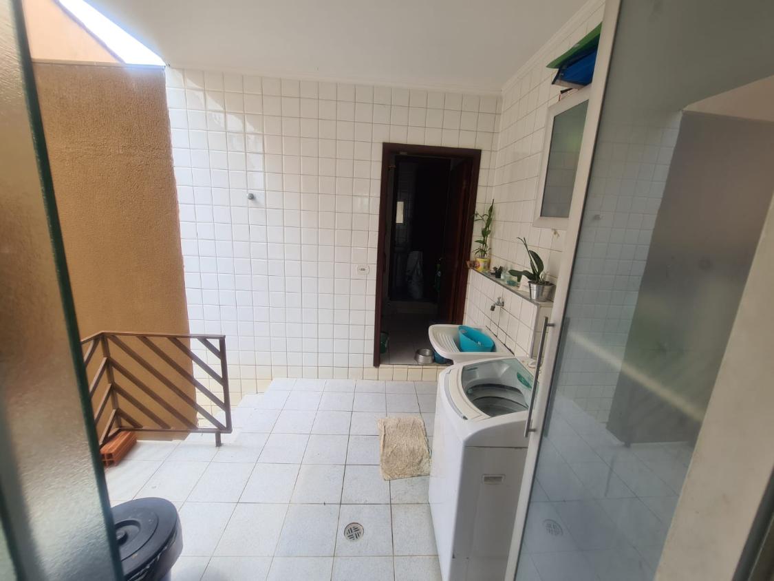 Casa de Condomínio à venda com 3 quartos, 200m² - Foto 24