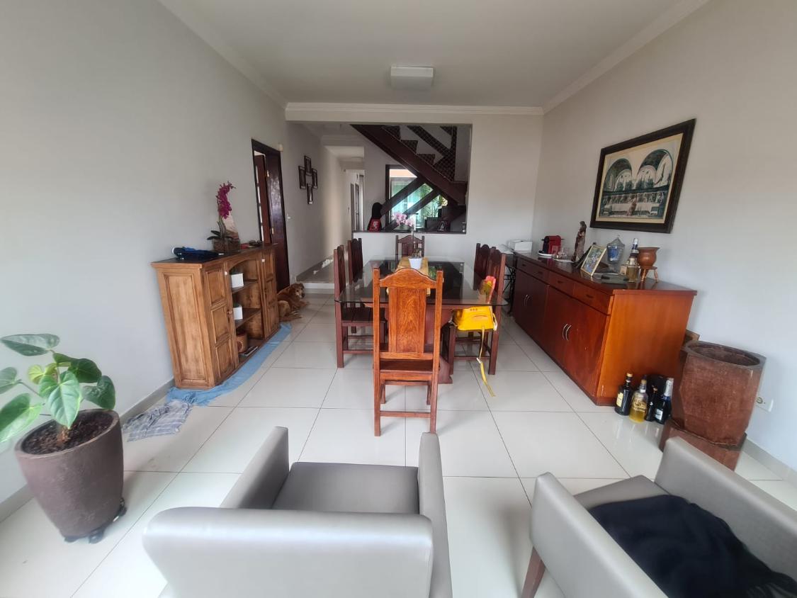 Casa de Condomínio à venda com 3 quartos, 200m² - Foto 27