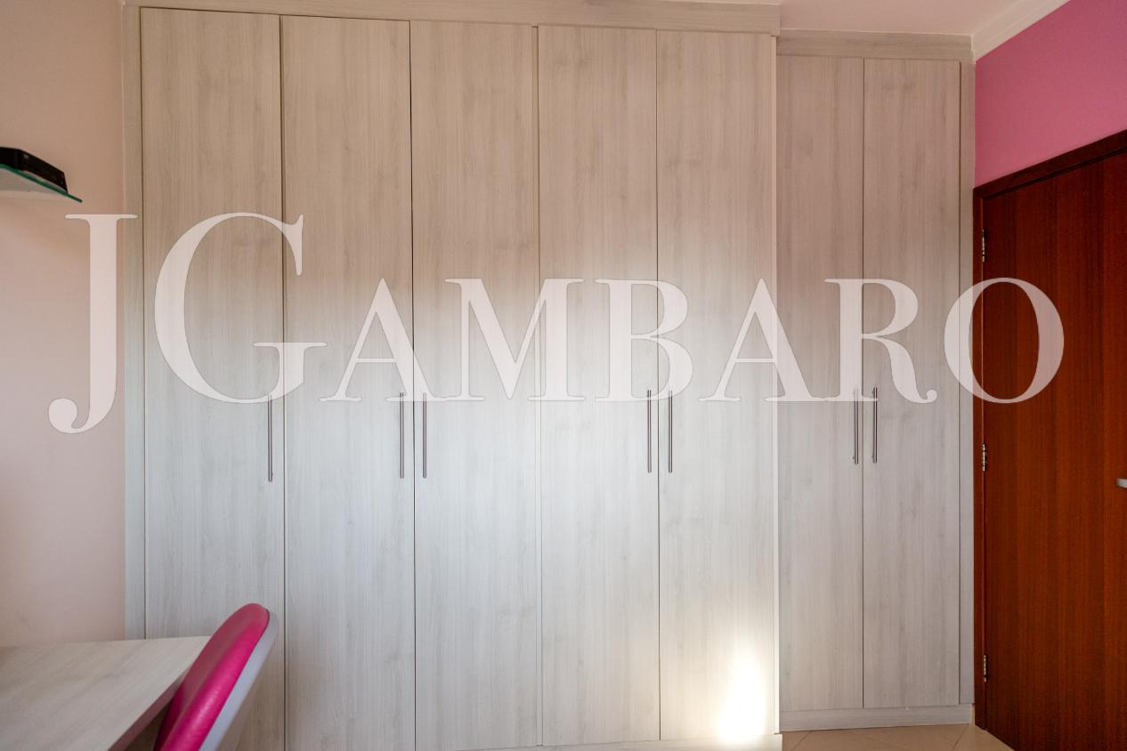 Casa de Condomínio à venda com 3 quartos, 250m² - Foto 10